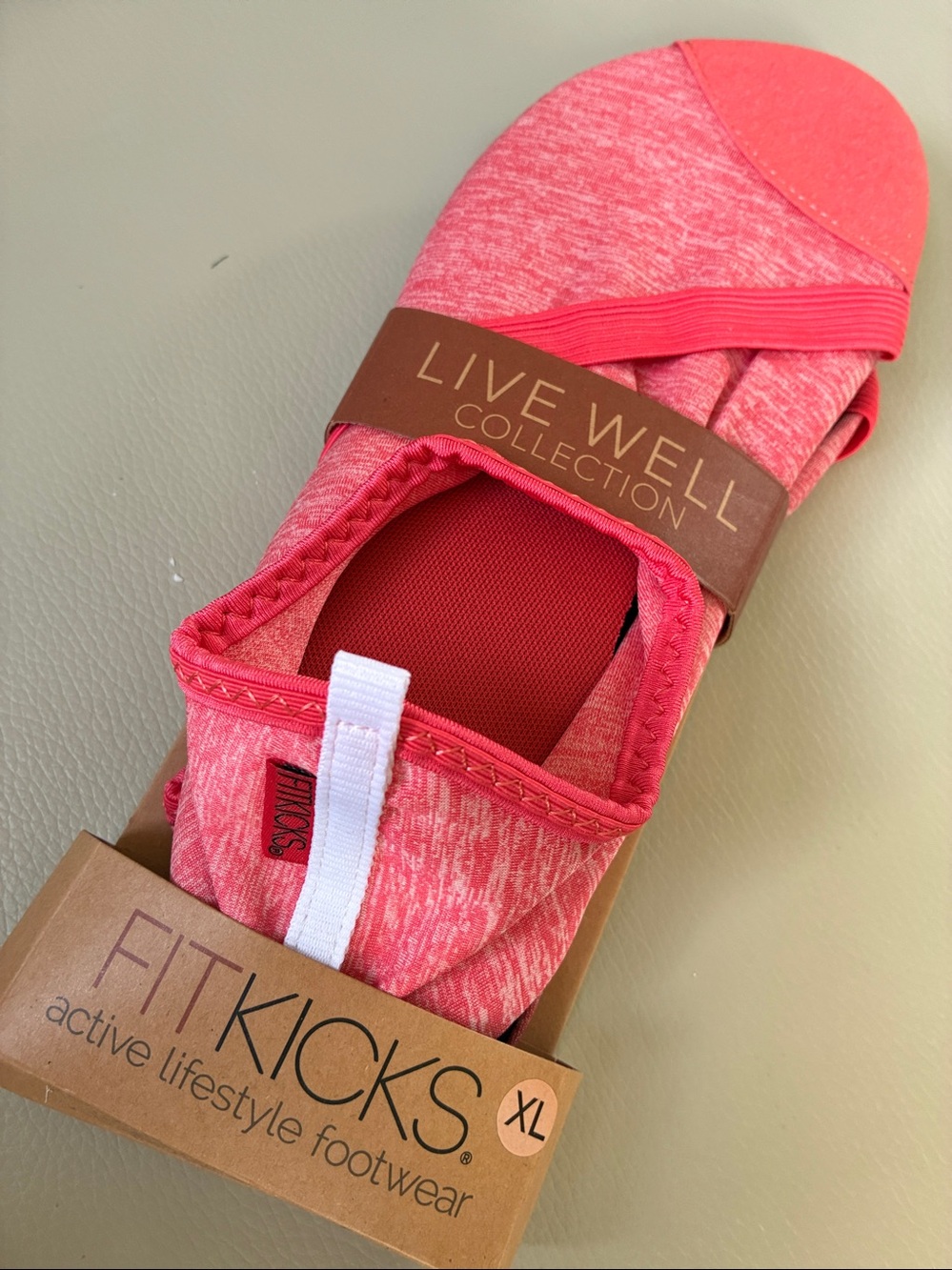 LIVE WELL FIT KICKS